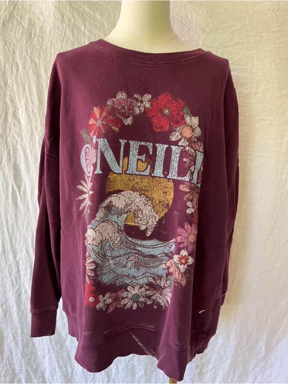 BUNDLE Surf Capsule Bundle
O'Neill Sweatshirt +
Graphic Tees
4 piece surf bundle